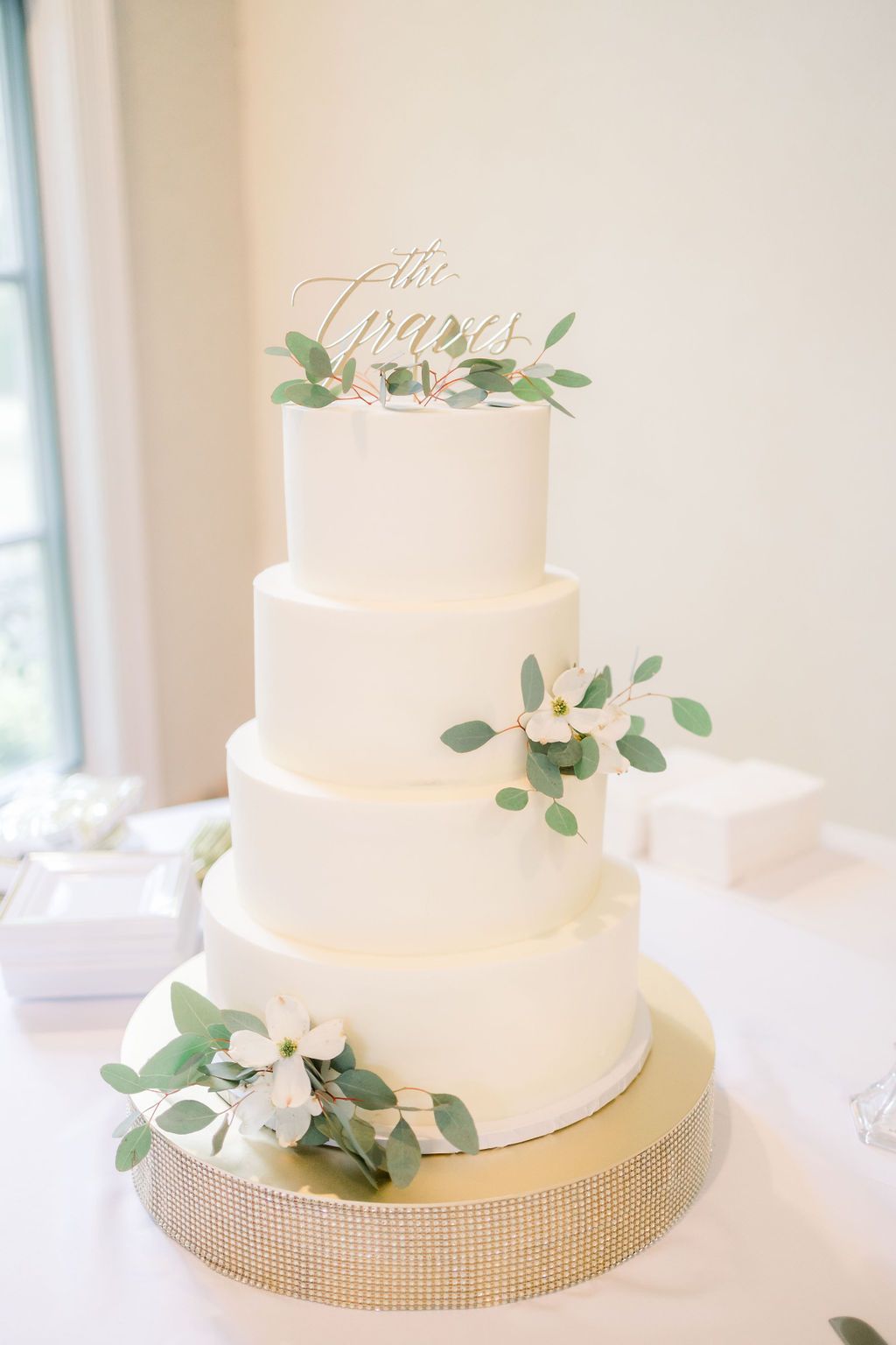 White wedding cake