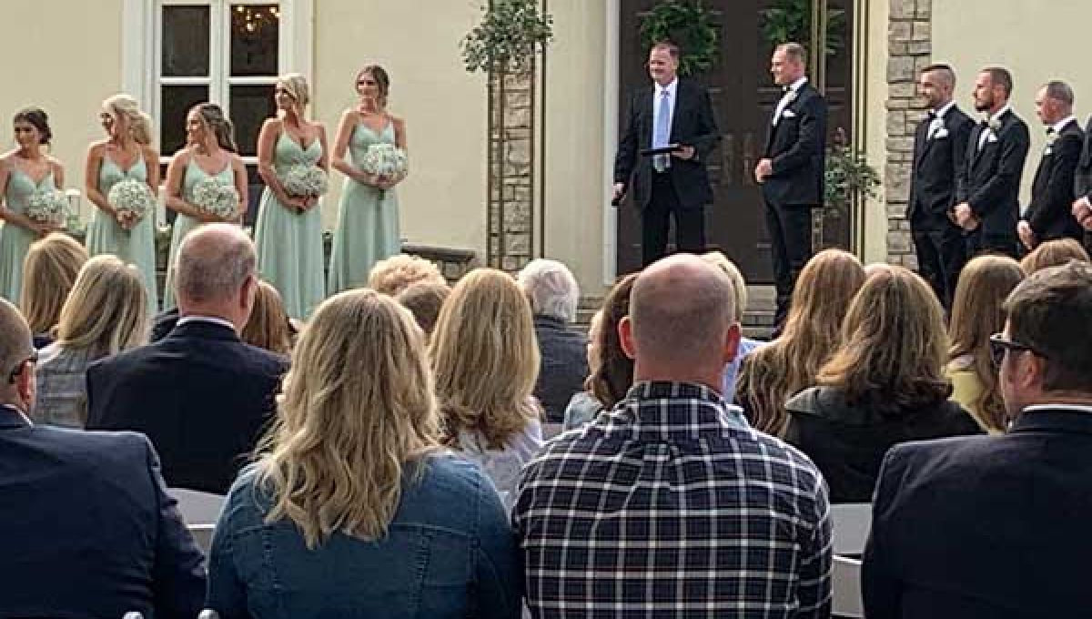 Photo of an outdoor wedding ceremony at Tuscan Ridge in Shelby County Tenneessee