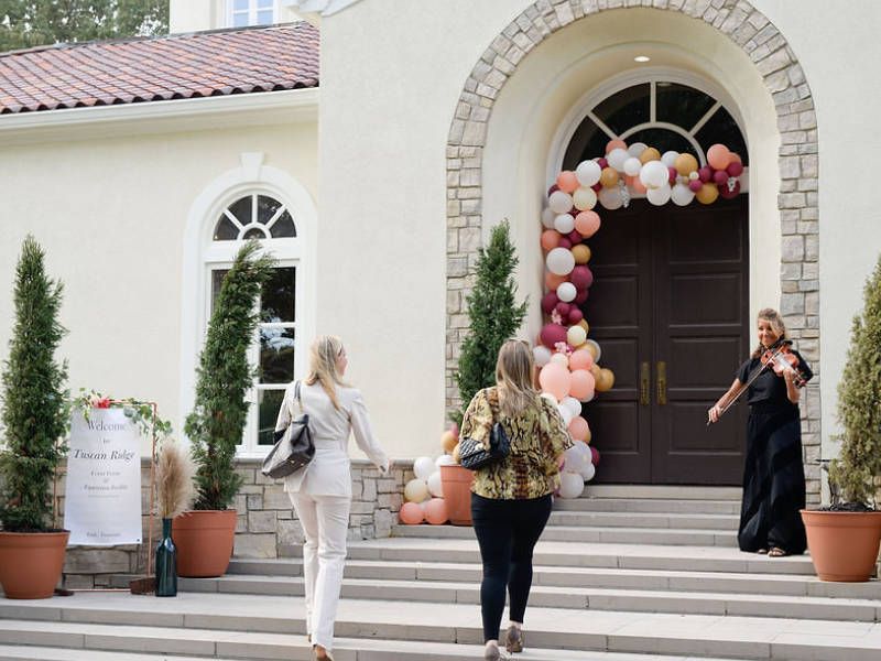 Tuscan Ridge entrance walkway