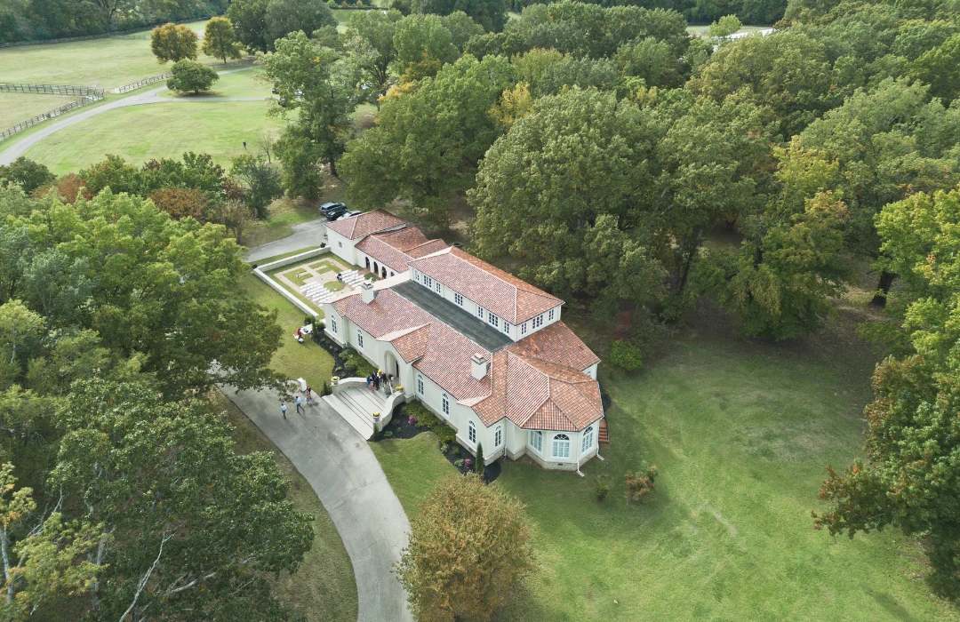 Overhead shot of Tuscan Ridge villa.